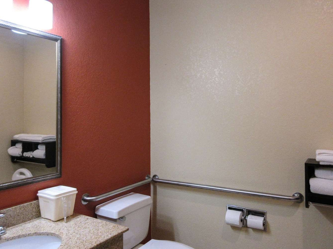 Quality Inn & Suites主图