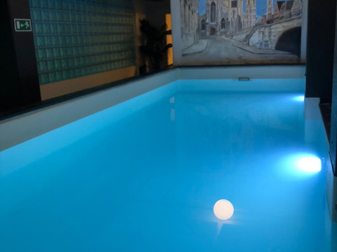 猎户座酒店主图