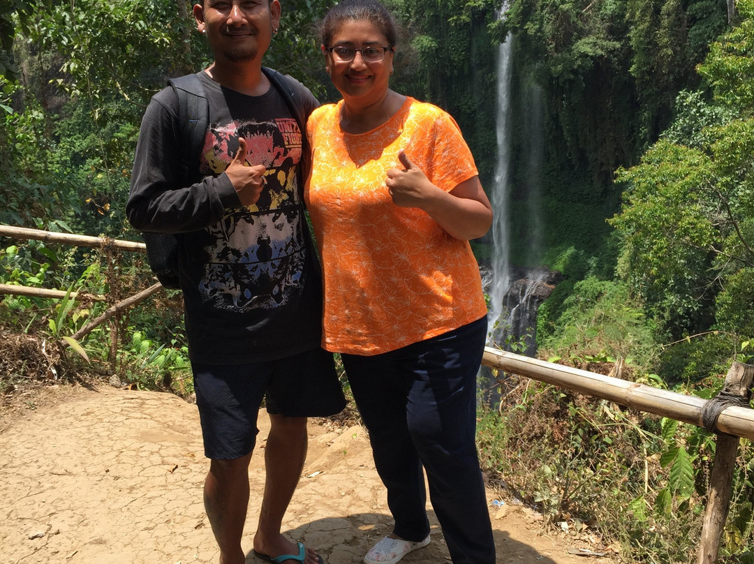 Sekumpul Waterfall Tour景点图片