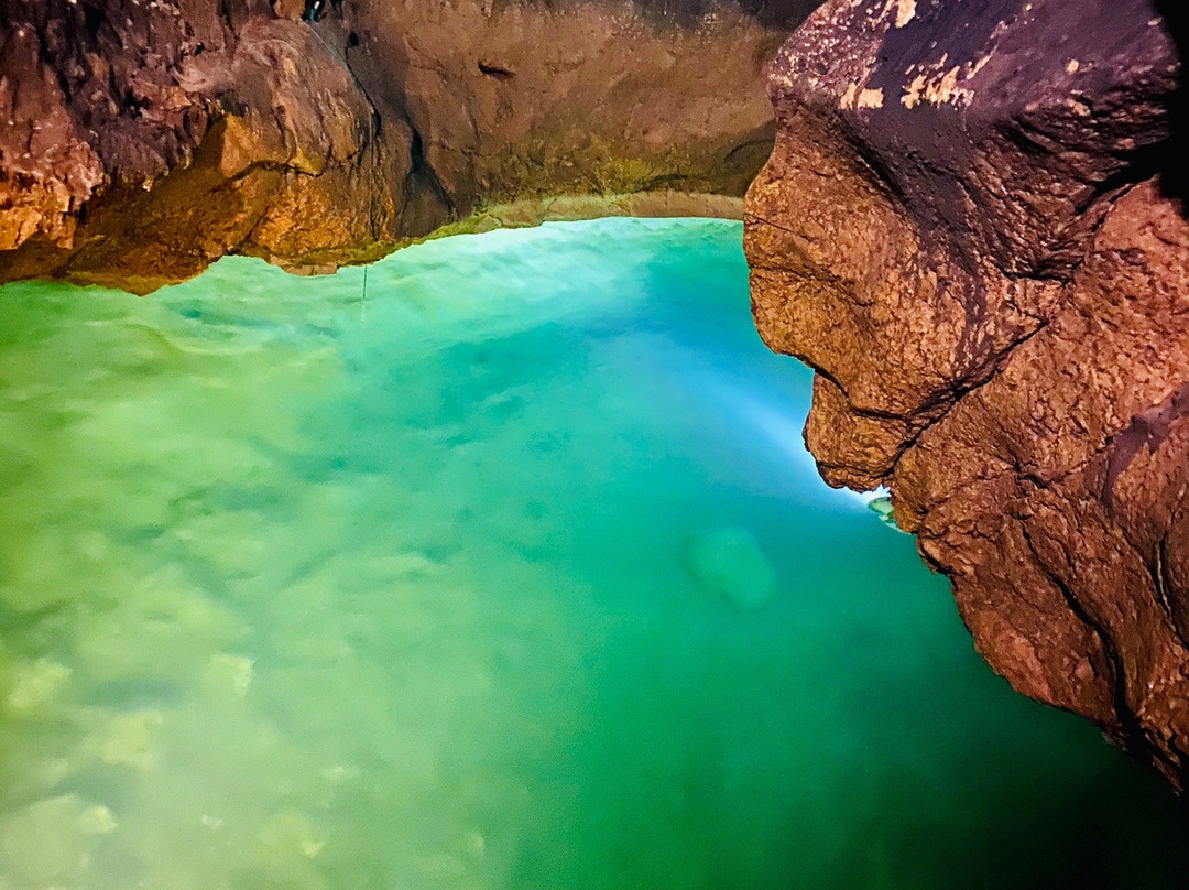 Red Caves (Kizil-Koba)-Perevalne必去景点