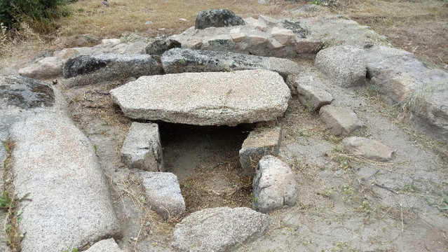 Archaeological site of La Cabilda-Hoyo de Manzanares必去景点