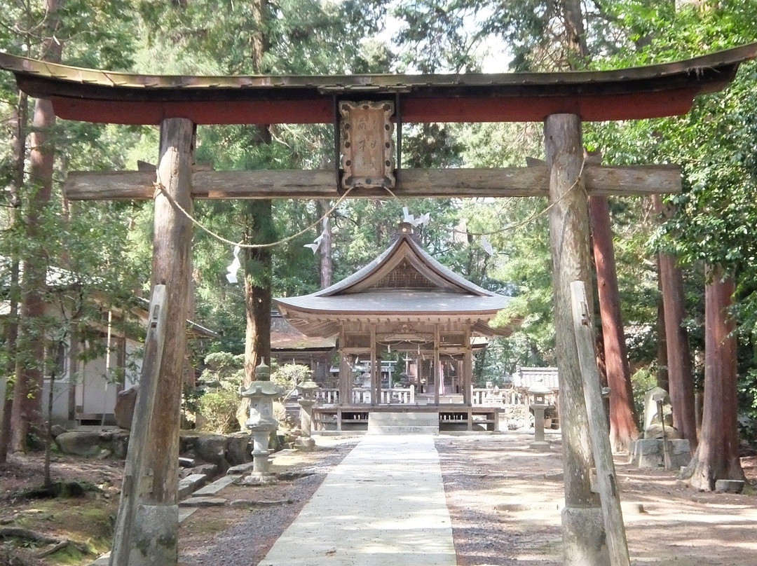 Toru Shrine-大津市必去景点
