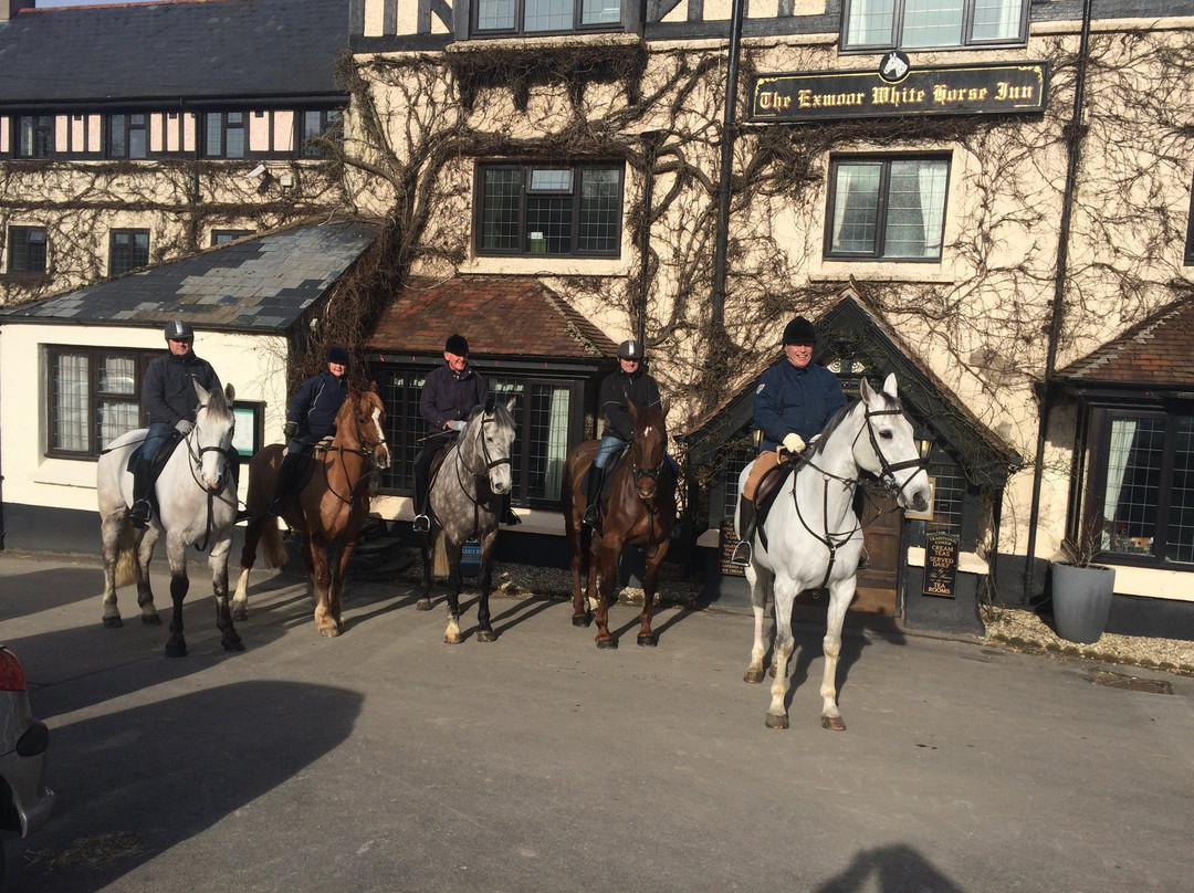 The Exmoor White Horse Inn主图
