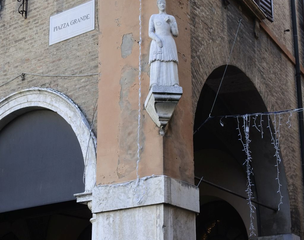 La Statua della Bonissima景点图片