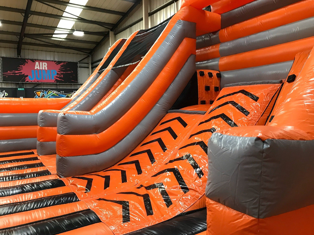 Air Vault Inflatable & Trampoline Park景点图片