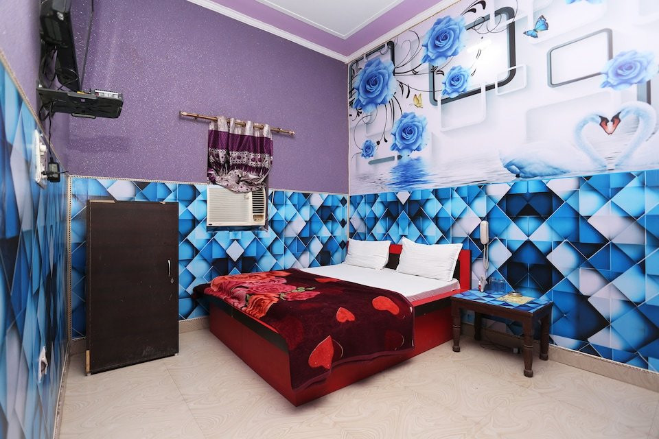 Flagship 39843 Hotel 999