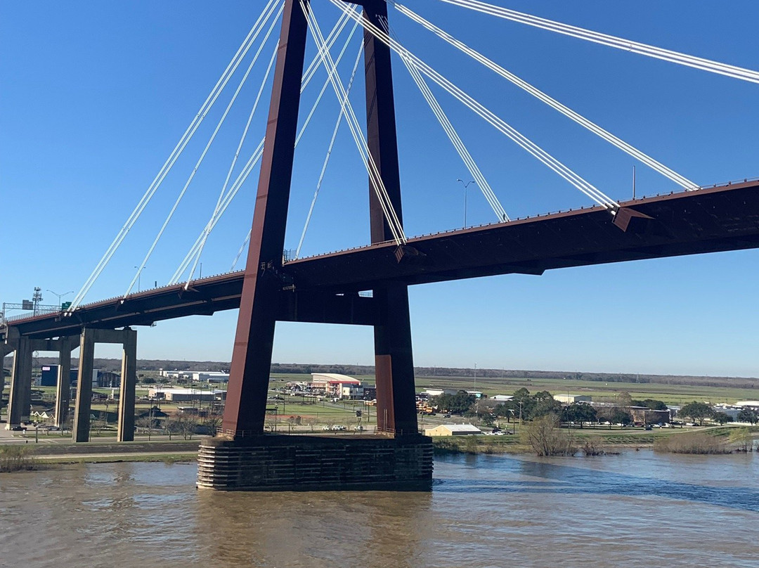 Hale Boggs Memorial Bridge景点图片