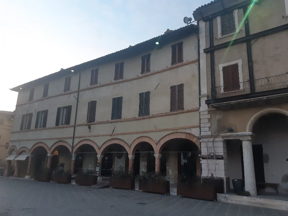 Piazza del comune-Montefalco必去景点