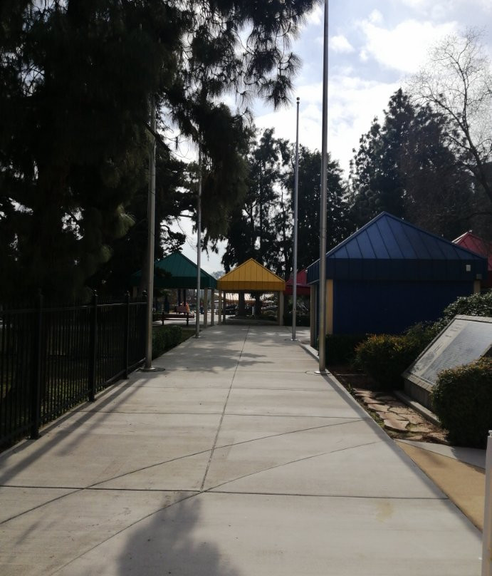 Rotary Storyland Playland Family Amusement Park景点图片