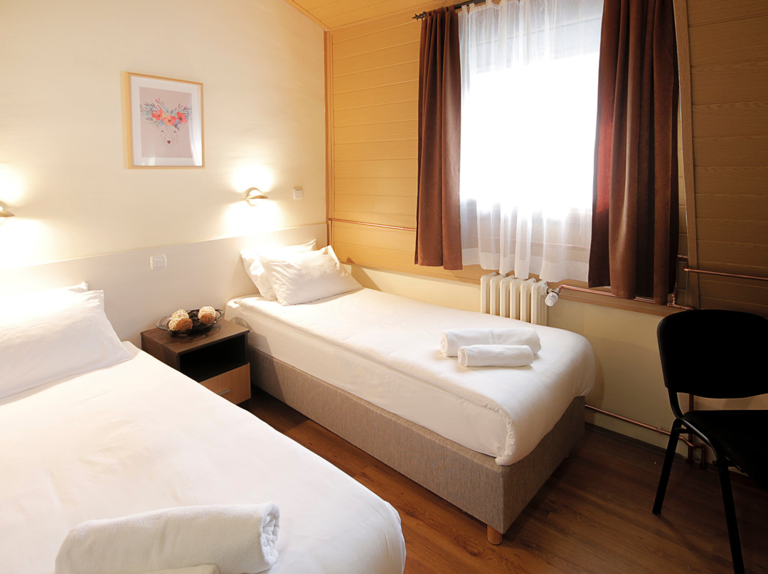 Hotel Junior主图