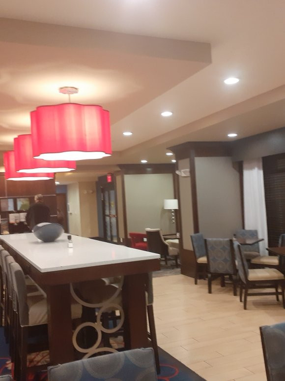 Hampton Inn Potsdam主图