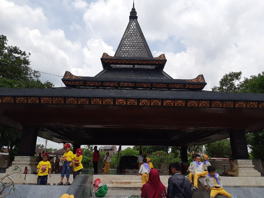 Tomb of Soekarno景点图片