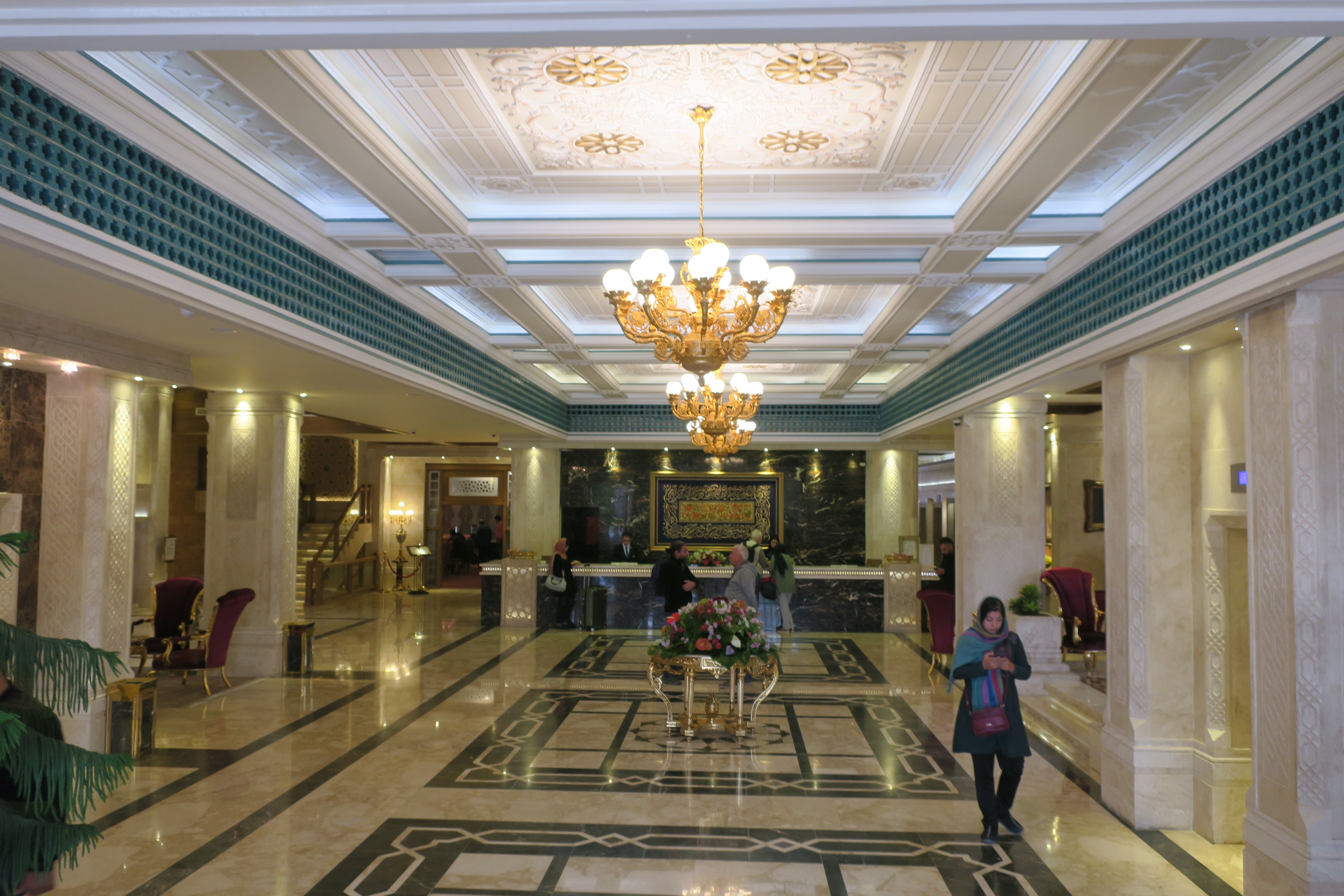 Zandiyeh Hotel-浴室