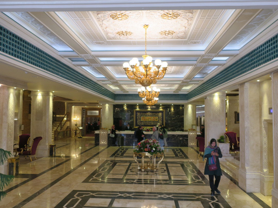 Zandiyeh Hotel主图