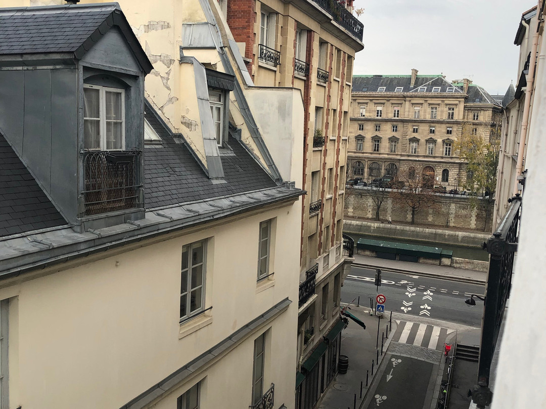 杜威克斯莱雷斯酒店主图