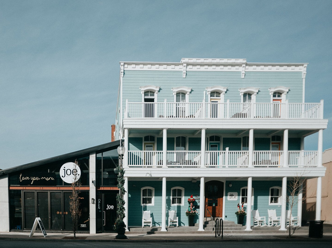 JOE. Hot+Cold Coffee (Kingsville)