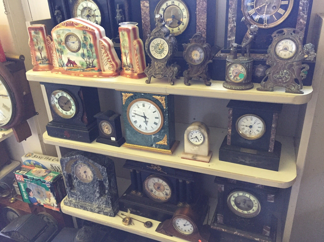 Colyton Clocks景点图片