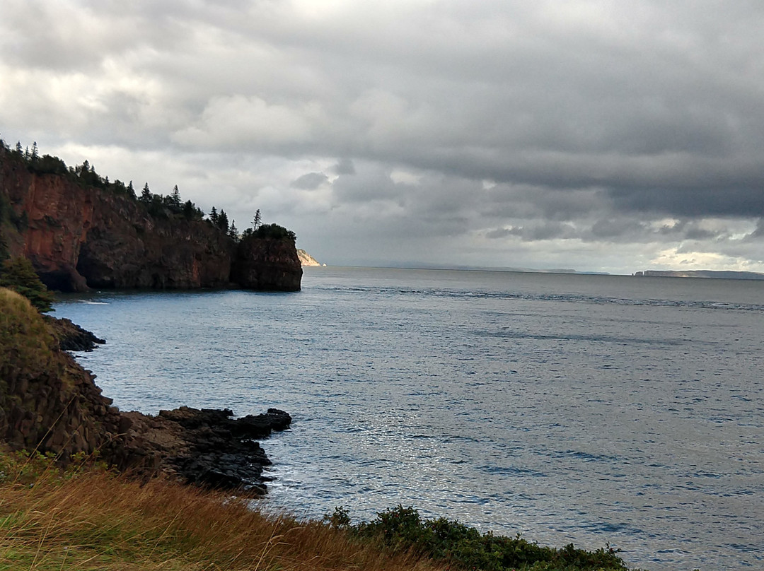 The Lighthouse on Cape d'Or主图