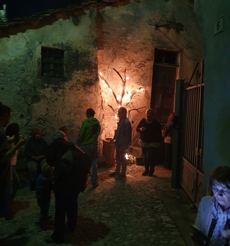 Contrada Lunga主图