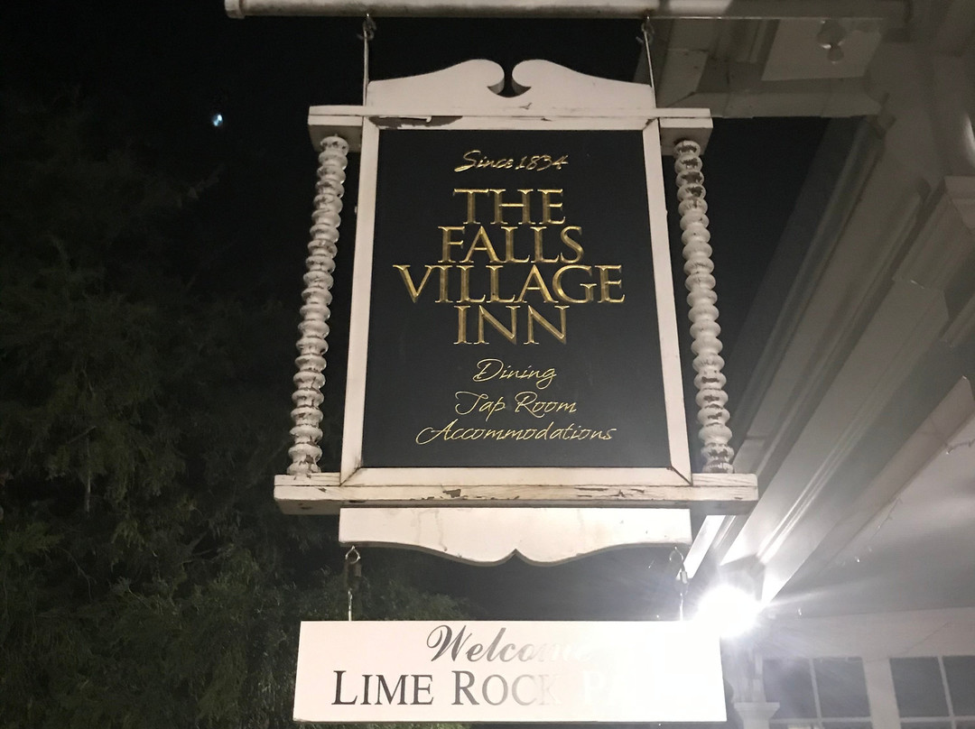 The Falls Village Inn主图