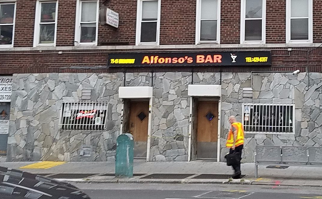 Alfonso's Bar景点图片