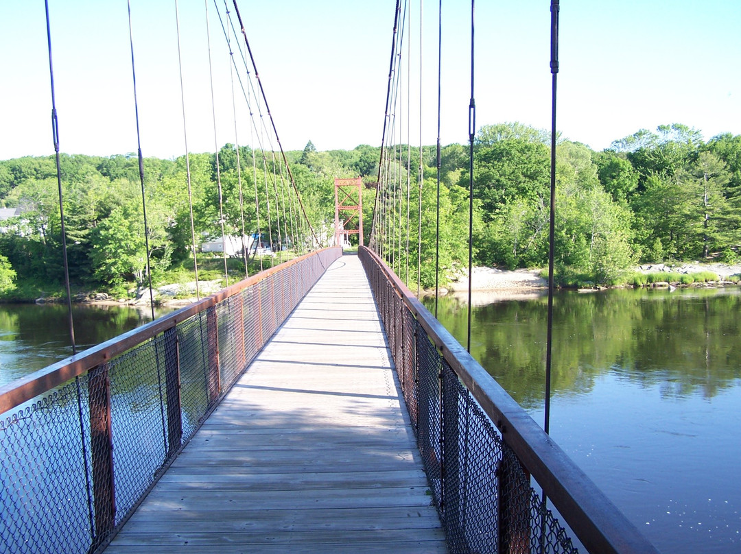 Androscoggin Swinging Bridge景点图片