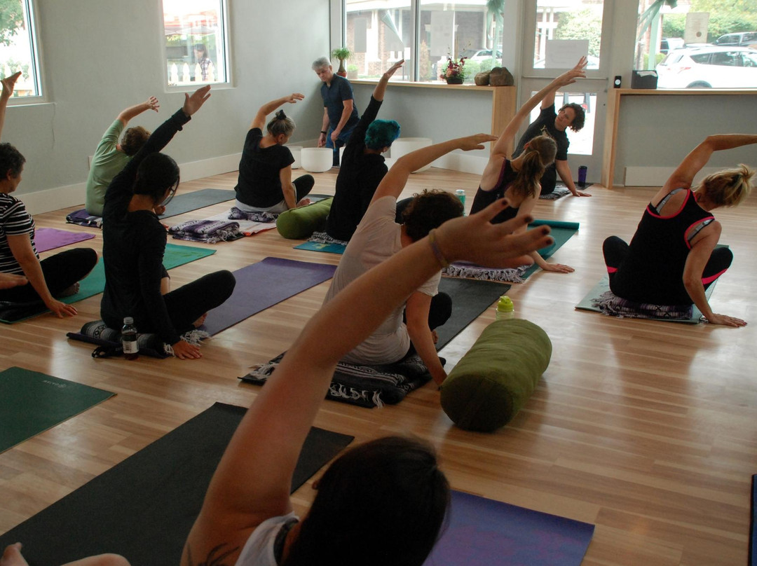 Pleasure Ridge Park旅游景点-Supreme Peace Yoga