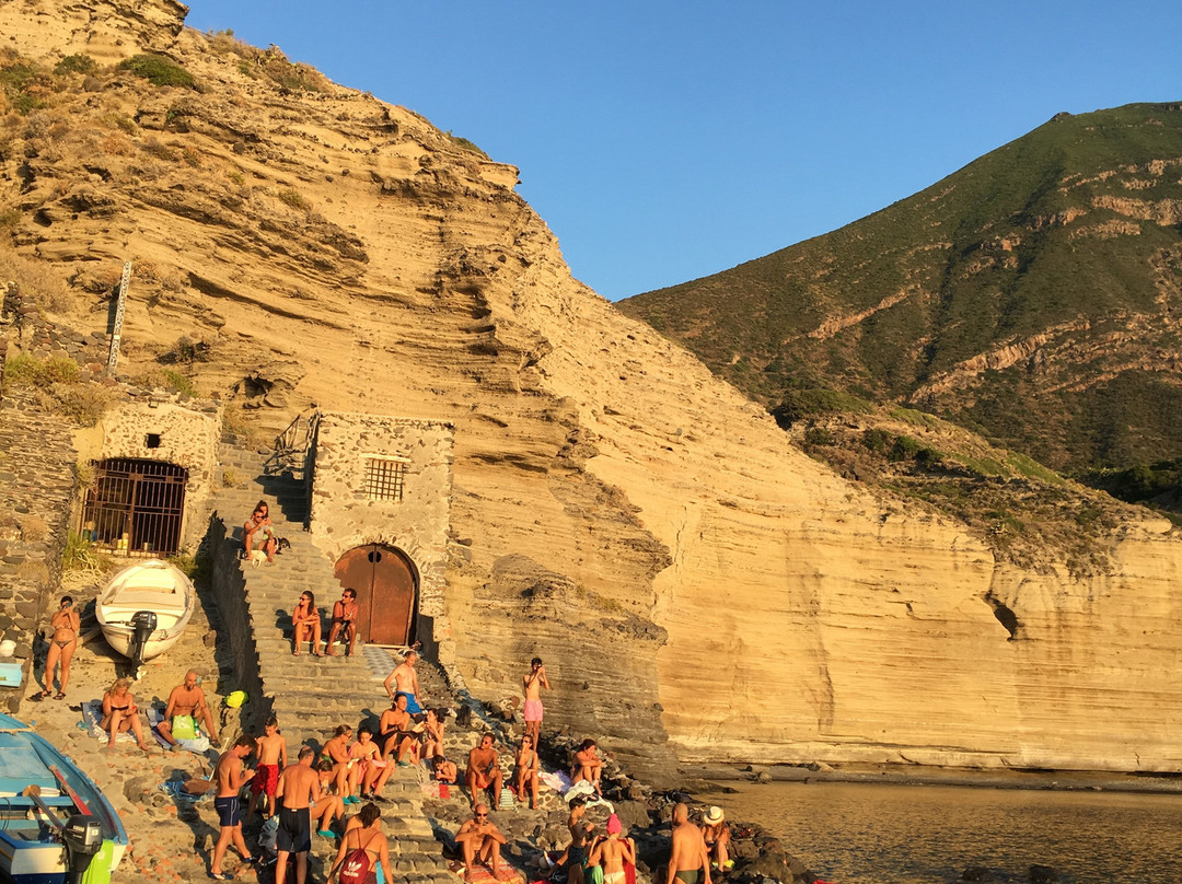 Area Balneabile di Pollara景点图片