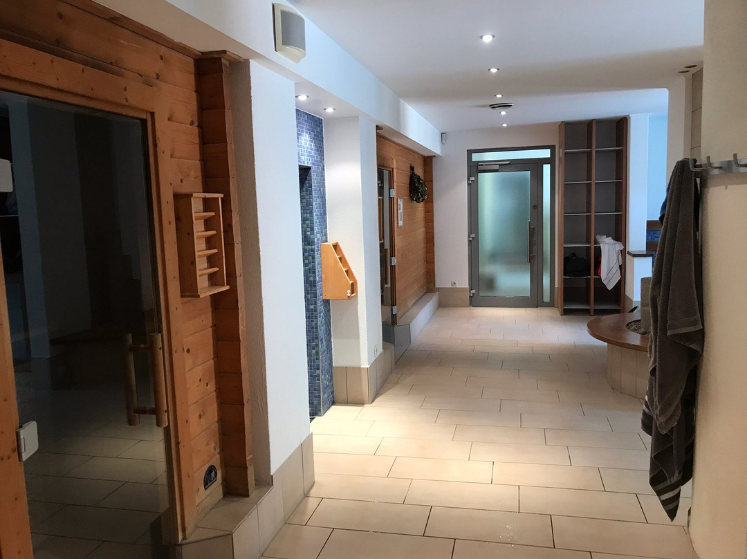 Wiedtalbad-Hausen (Wied)必去景点