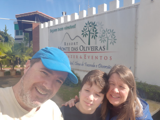 橄榄山度假酒店主图