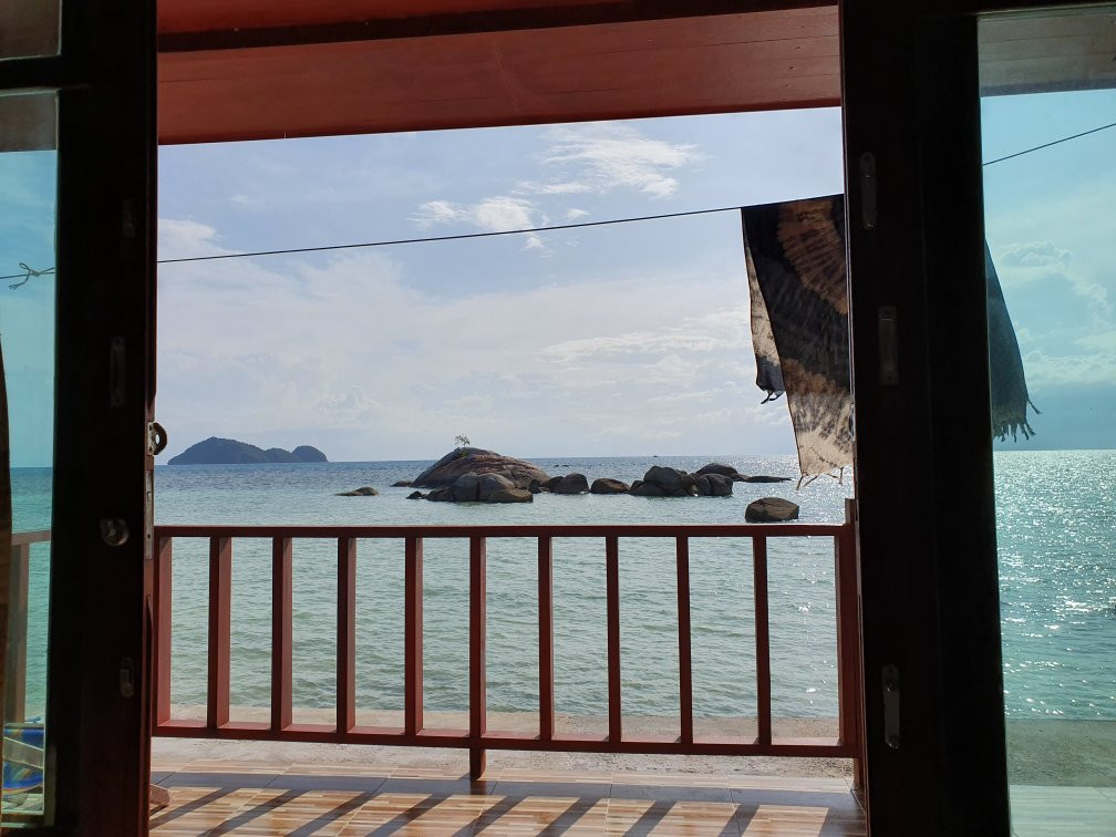 海上日落度假村主图