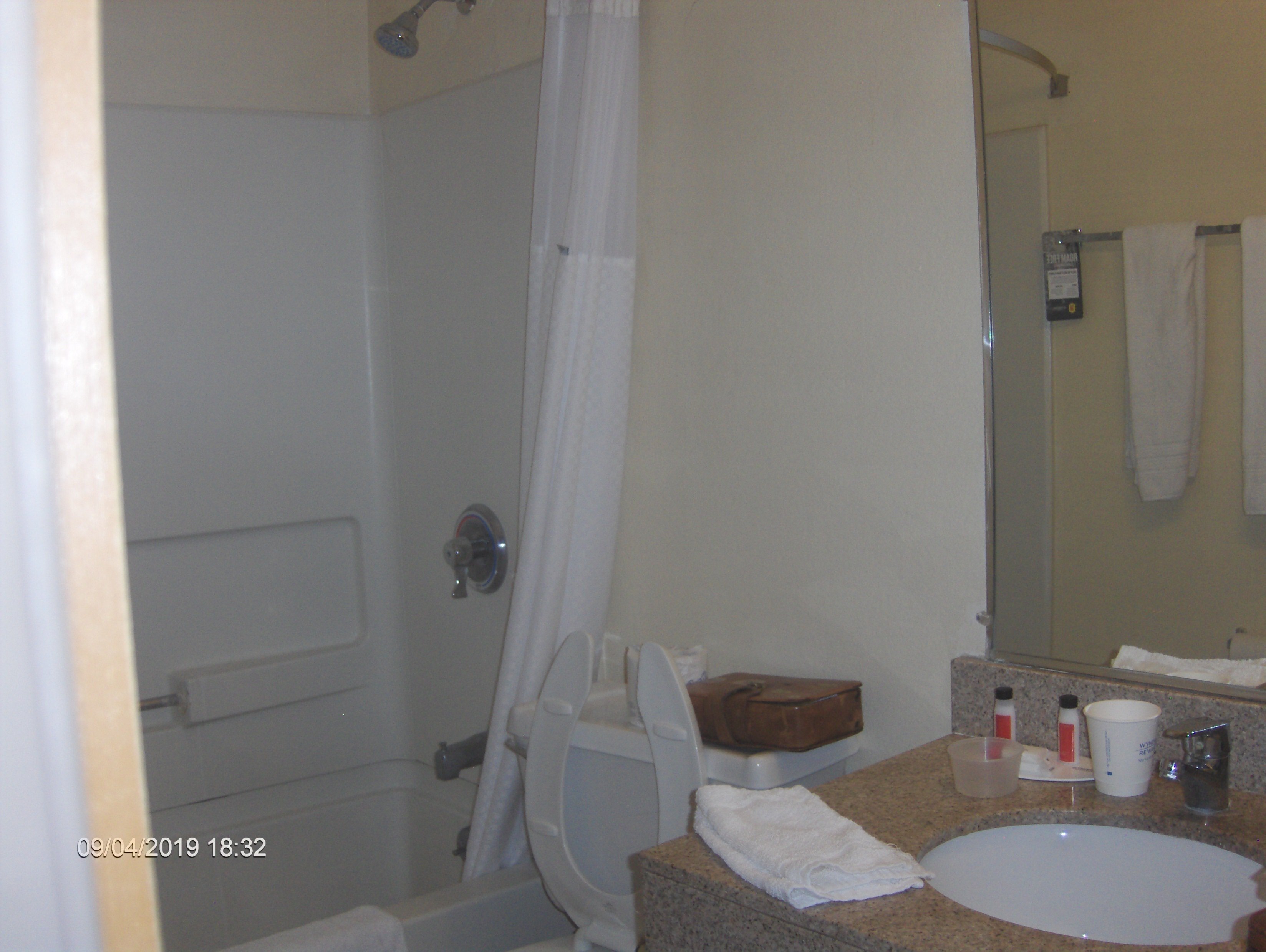 普雷斯顿堡速8酒店-浴室