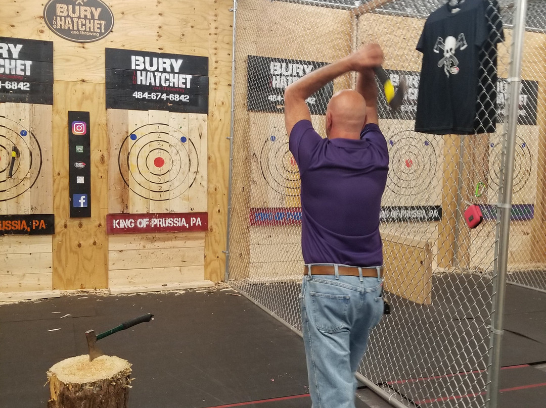 Bury The Hatchet King of Prussia - Axe Throwing-普鲁士国王必去景点