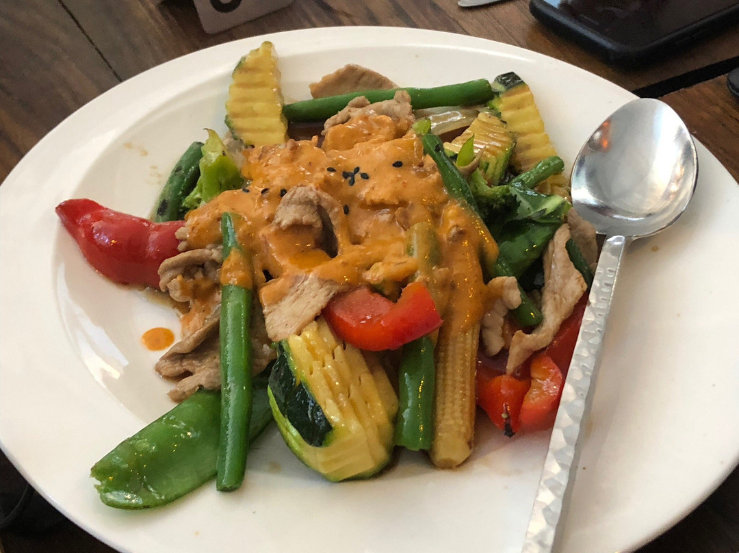 Catherine Field餐馆和美食-Golden Triangle Sydney