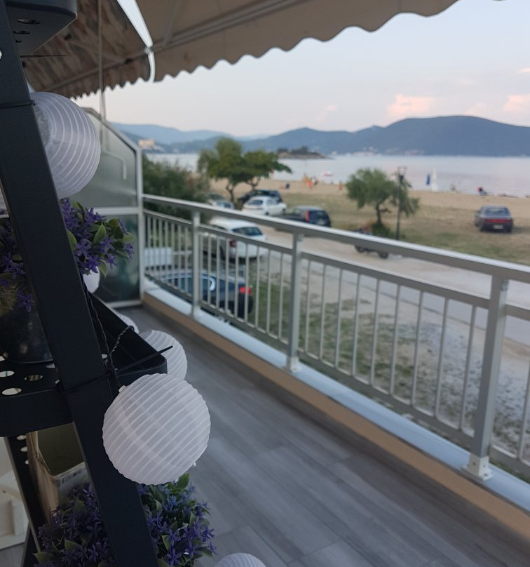 New Peramos Beach景点图片