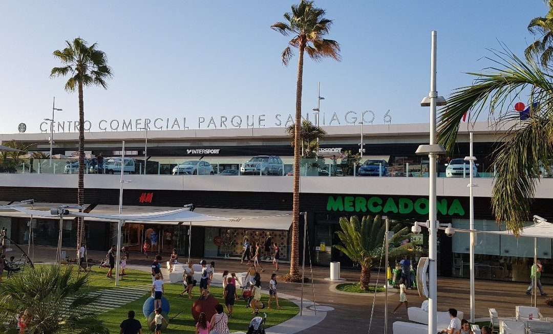 Centro Commercial Parque Santiago 6-阿罗纳必去景点