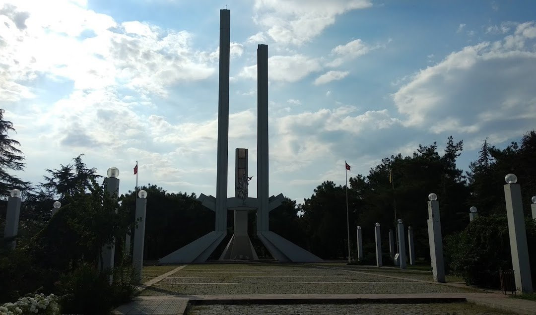 Lozan Anıtı景点图片