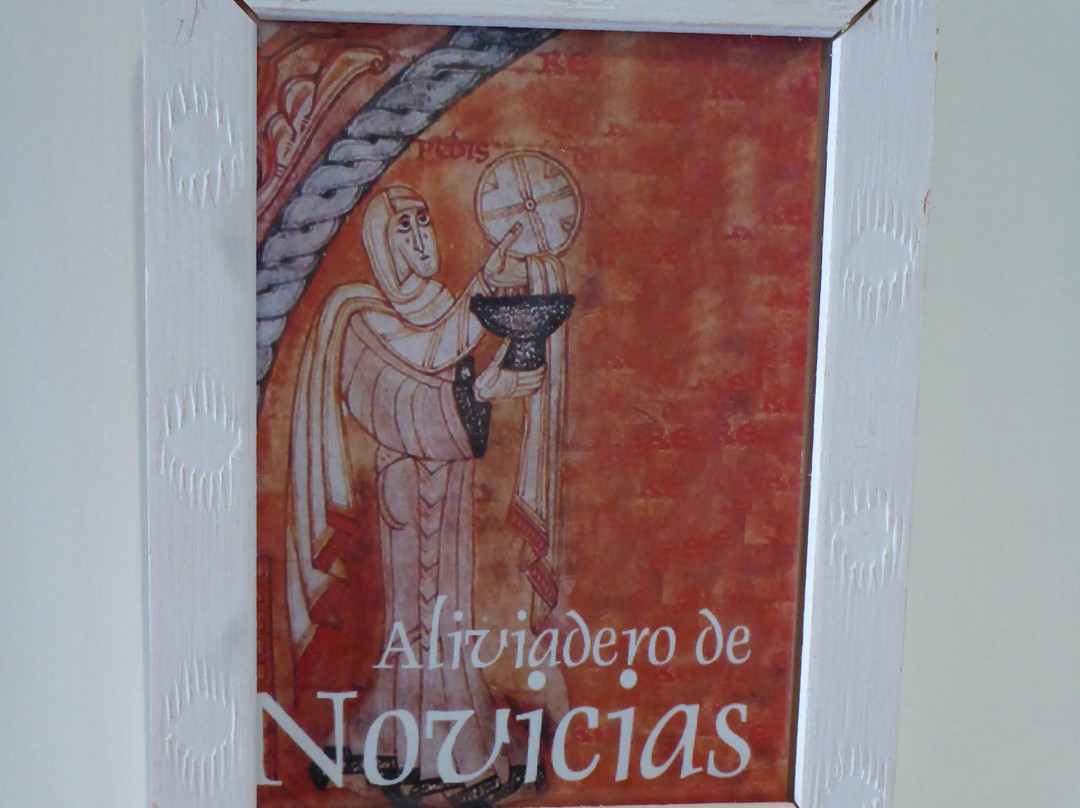 Posada Santa Maria La Real主图