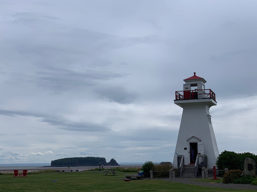 Five Islands Lighthouse景点图片