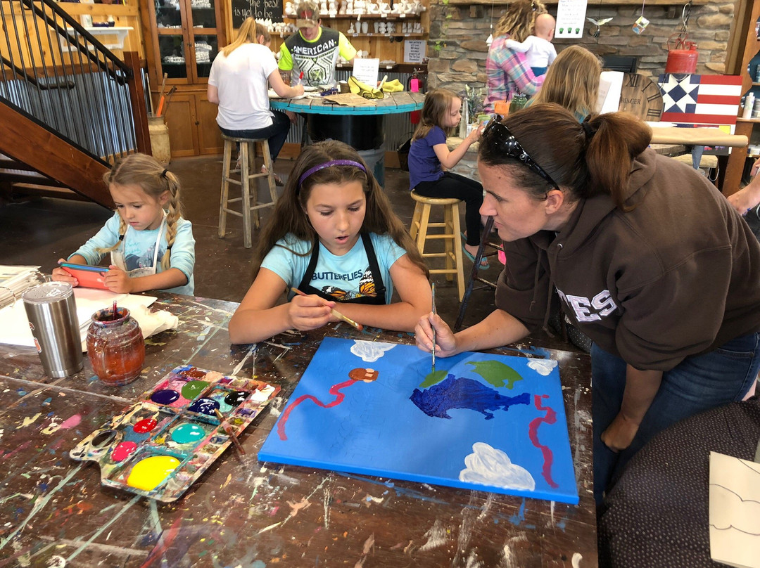 Tin Can Chandelier-Ashland必去景点