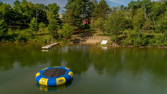 Bluewater Lodge主图