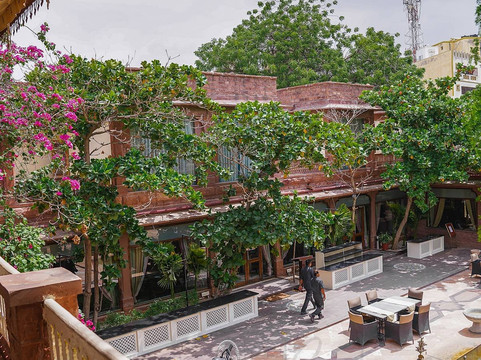 兰籓卡宫酒店主图