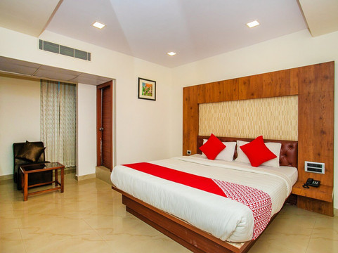 OYO 17102 Hotel Azure Park主图