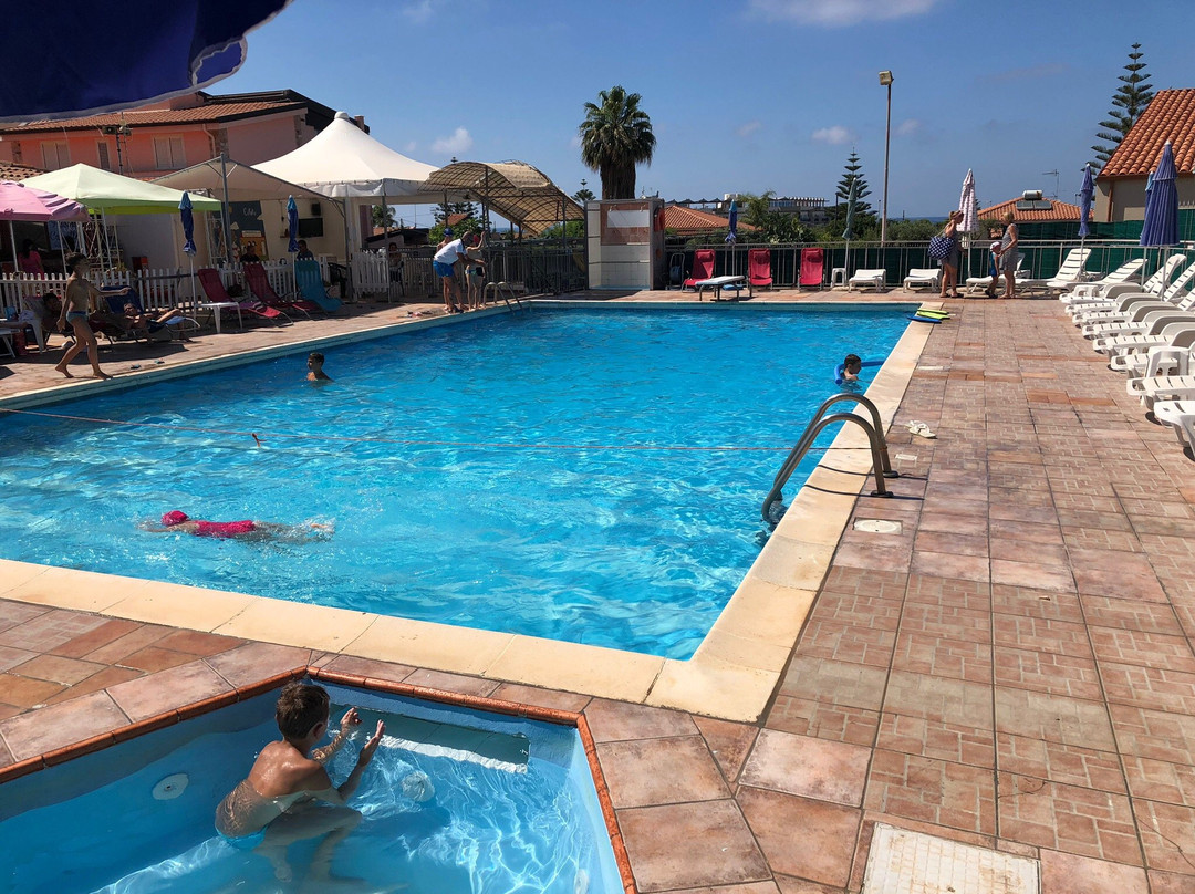 Mazzaforno酒店住宿-Residence Panarea