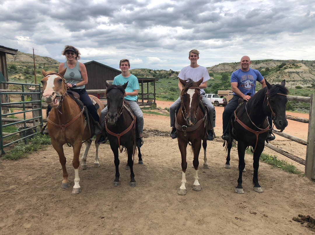 Medora Riding Stables景点图片