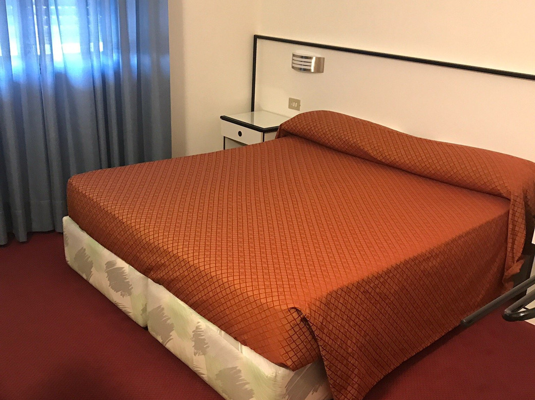 昆德利佛利欧酒店主图