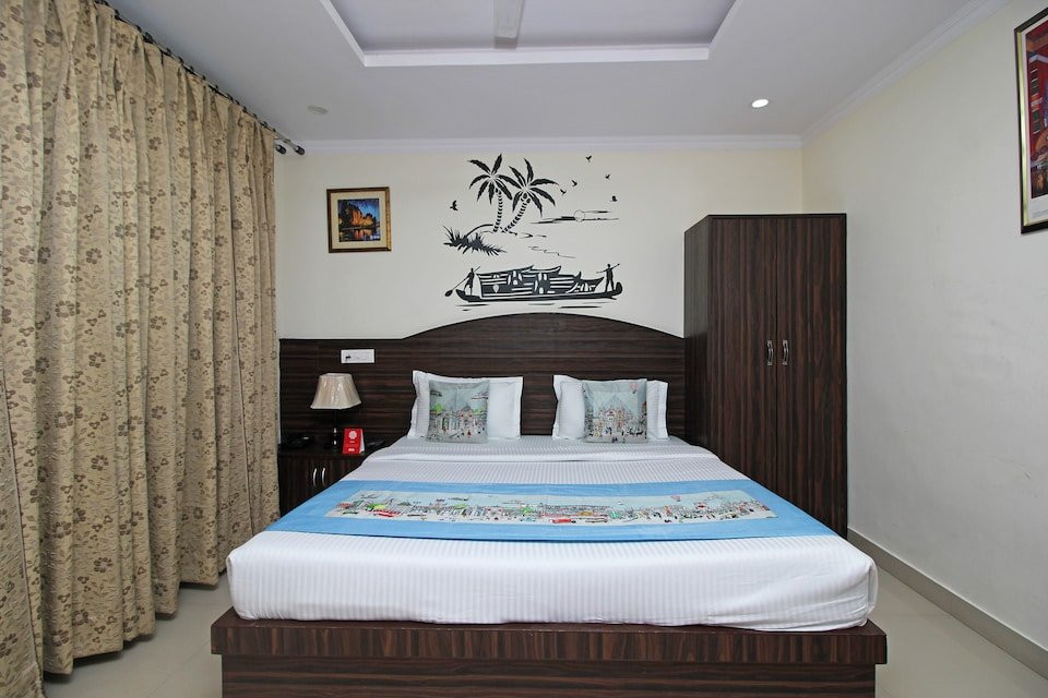 Hotel Anuj Regency主图