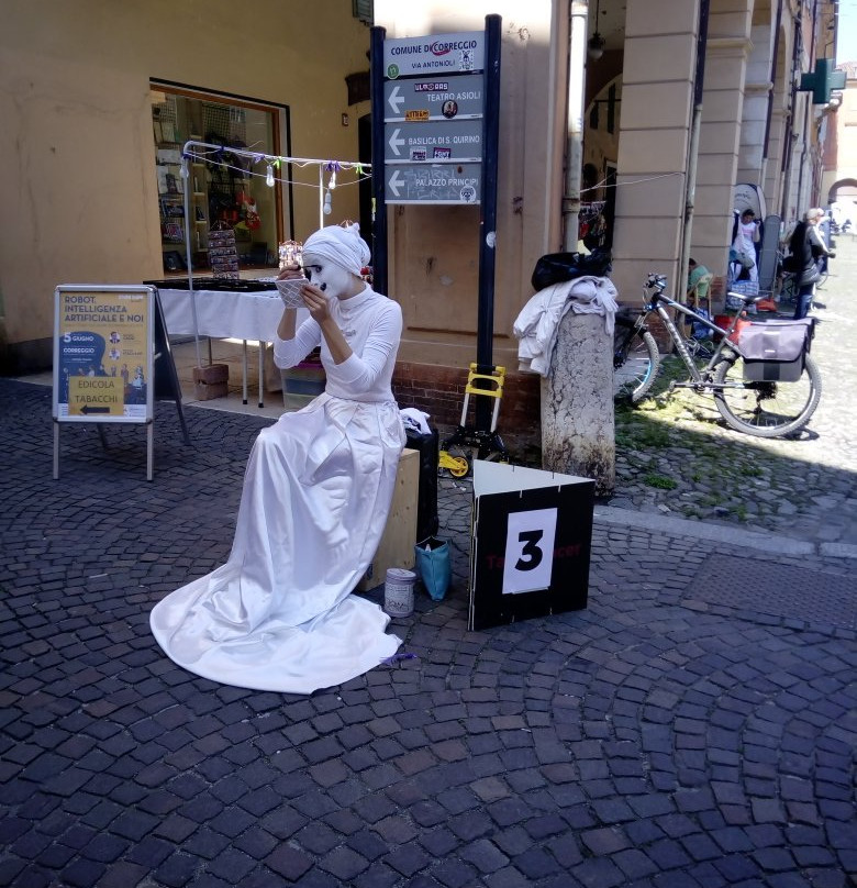 Piazza di San Quirino景点图片