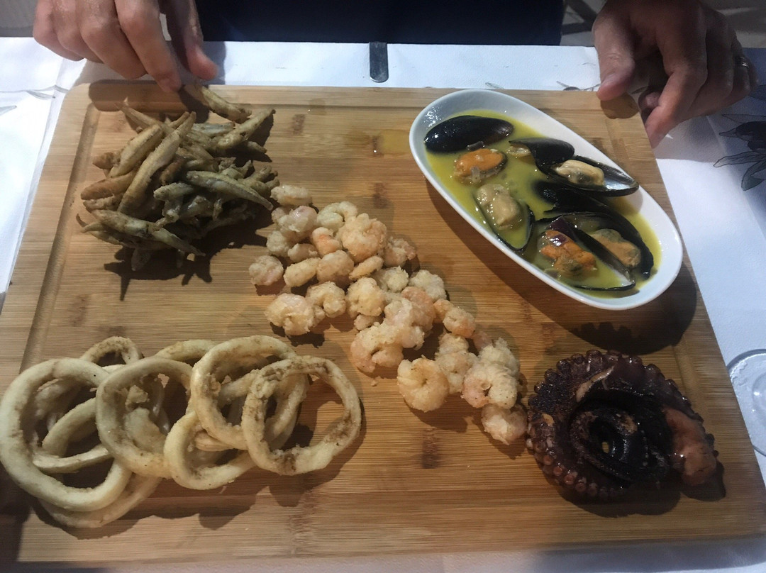 Alkmini Apartments主图