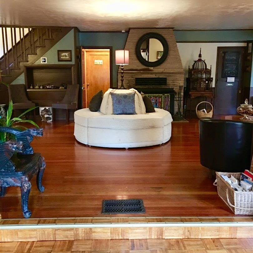 Strawberry Creek Inn主图